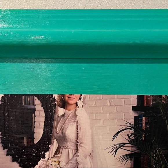 Turquoise Dip Dyed Art: Antique Frame with Photo of Vintage 70s Bride - Picture 6 of 8